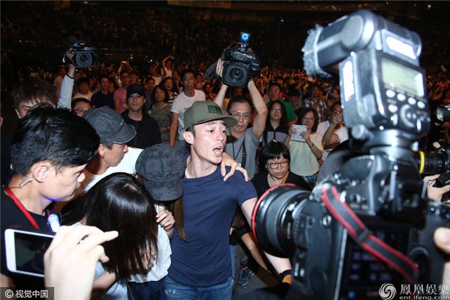 lam tam nhu va ban trai lan dau xuat hien cong khai hinh anh 6