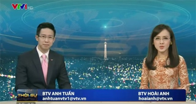 BTV Hoai Anh mac ao dang ngan quan ba ba o truong quay hinh anh 2