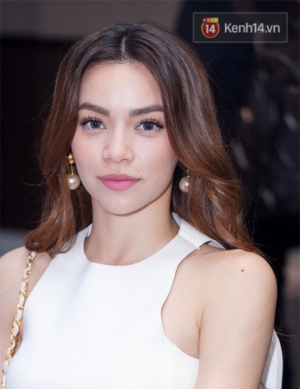 Nếu không có trang điểm và kính áp tròng, các người đẹ p Việt sẽ trông như thế nào