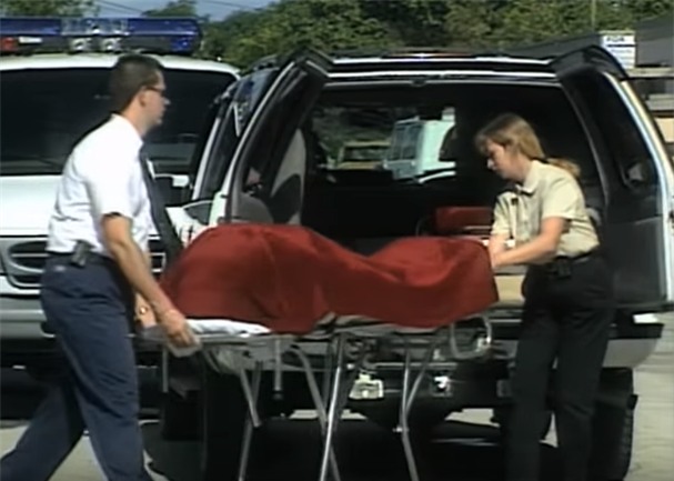 Vet can tren tu thi vach mat ke giet nguoi hinh anh 5