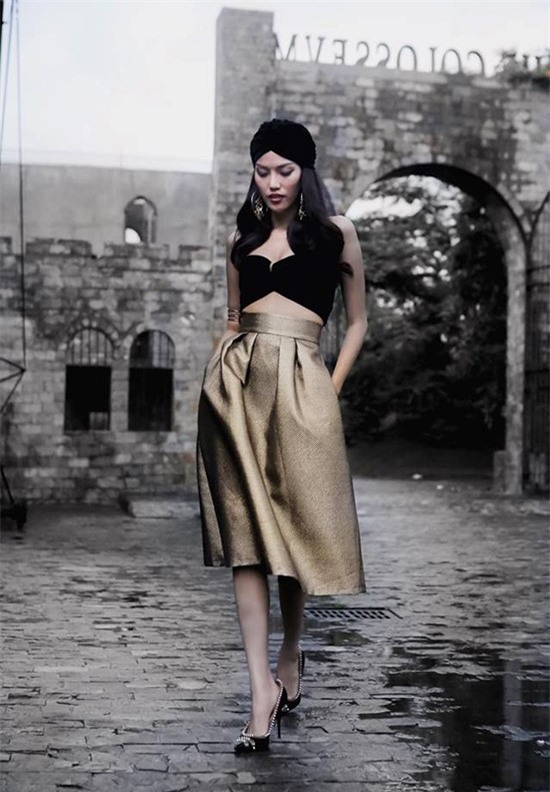 Ha Ho, Lan Khue dien street style dep nhat tuan qua hinh anh 2
