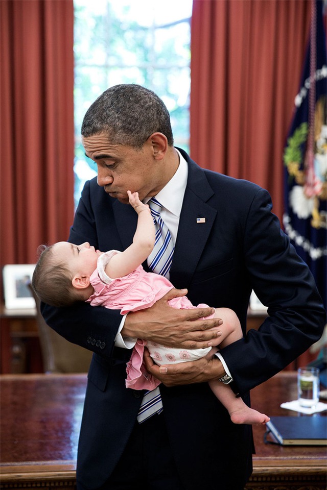 Nhiếp ảnh gia Nhà Trắng: 8 năm, hơn 2 triệu bức ảnh về Tổng thống Obama - Ảnh 10.