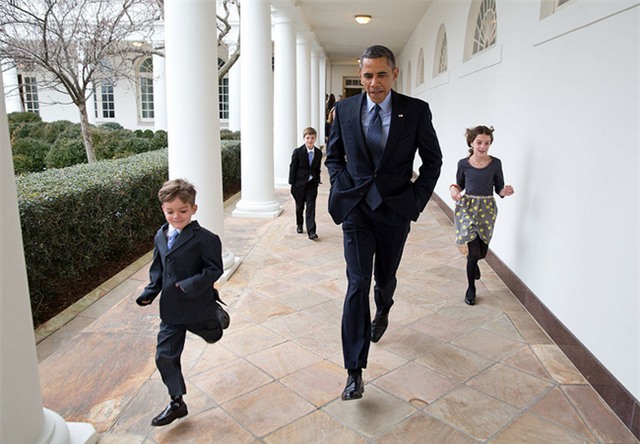Nhiếp ảnh gia Nhà Trắng: 8 năm, hơn 2 triệu bức ảnh về Tổng thống Obama - Ảnh 17.