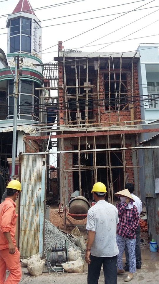 Công trình nhà ở, nơi xảy ra vụ tai nạn