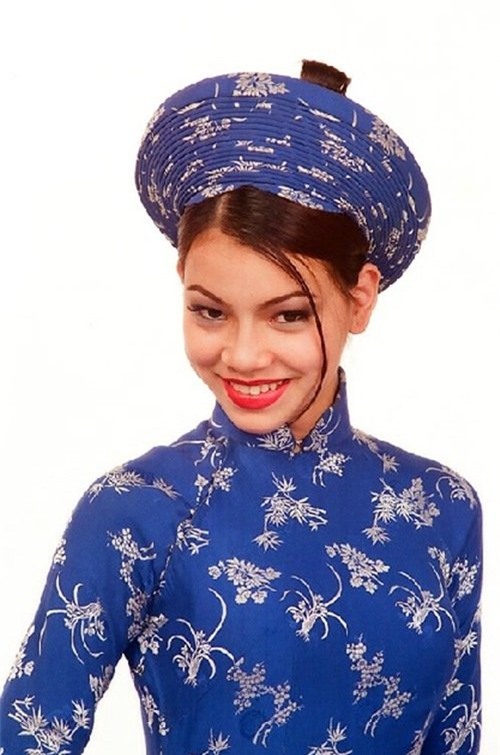 ha ho thay doi qua nhieu sau 15 nam dan than showbiz hinh anh 2