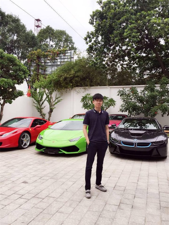 Em trai Phan Thành khoe quà tốt nghiệp là siêu xe Ferrari trị giá hơn 16 tỷ đồng - Ảnh 9.