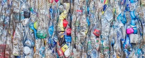 Nhà khoa học tìm ra cách tái chế chai nhựa thành dầu diezel - 1