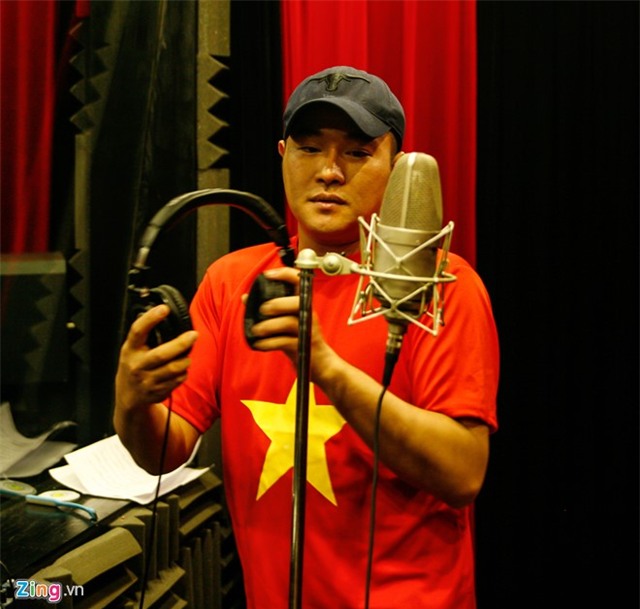 NS Cong Ly, Tu Long hat vinh danh chien si CASA va SU-30 hinh anh 9