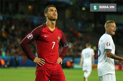 Con số đáng kinh ngạc sau thảm họa của Ronaldo - Ảnh 1.
