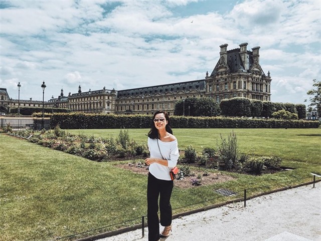 Hoa hau Ky Duyen khoe anh du lich o Phap hinh anh 3