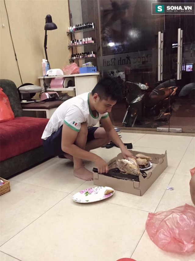 Lộ diện danh tính ông chồng soái ca đang khiến chị em ngưỡng mộ - Ảnh 7.