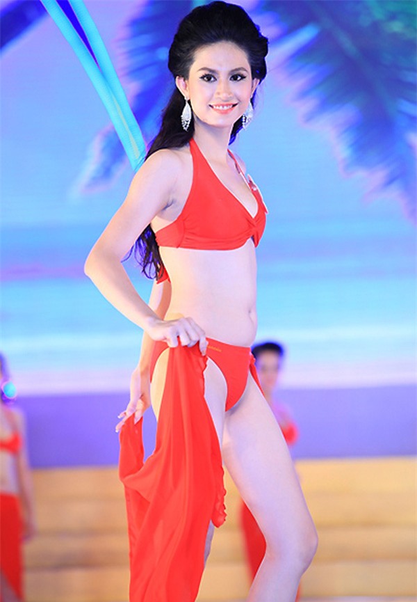 Clip: Hoa hậu Thu Vũ hỏi bằng tiếng Anh mà cả sân khấu... đơ ra vì không hiểu nổi! - Ảnh 3.