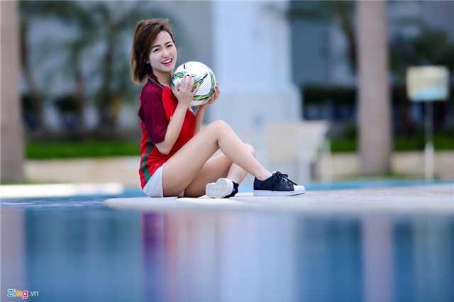 DJ Trang Moon mong Ronaldo 'no sung' giai toa con khat hinh anh 9