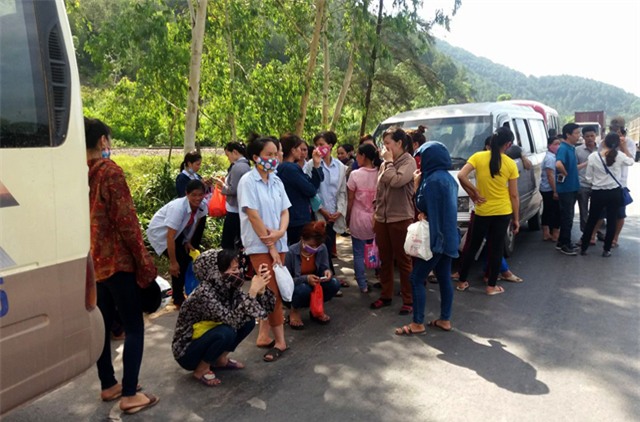 Sự việc diễn ra kéo dài đã gây khó khăn, mệt mỏi cho các công nhân