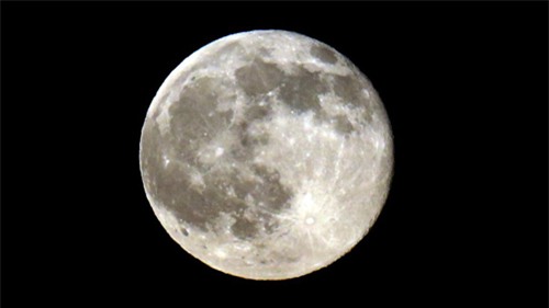 Ảnh ấn tượng về trăng tròn hạ chí đầu tiên sau 50 năm - 2