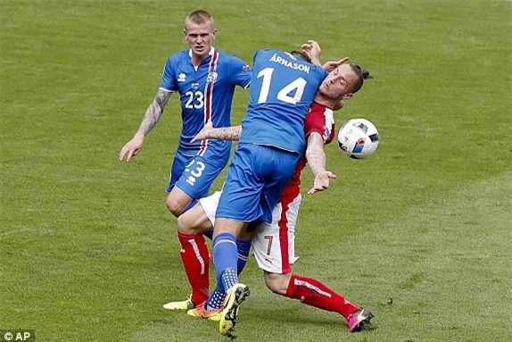Hiện tượng Iceland đánh bại Áo, chạm trán Anh ở vòng knock-out - Ảnh 4.