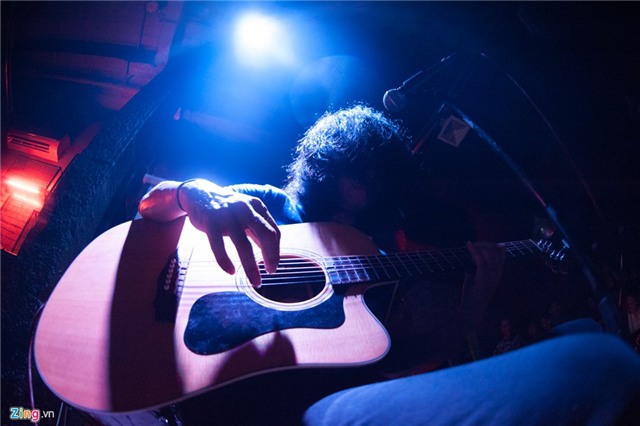 Dac quanh chat rock trong dem nhac tuong nho Tran Lap hinh anh 9