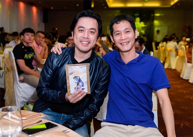 Ho Ngoc Ha pha le dua hoc tro cung The Face roi nha chung hinh anh 15