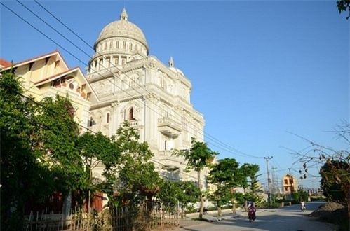 Đại gia, Ninh Bình, bí ẩn, lâu đài, nghìn tỷ, cố đô, bạch lâu đài, lâu đài trắng