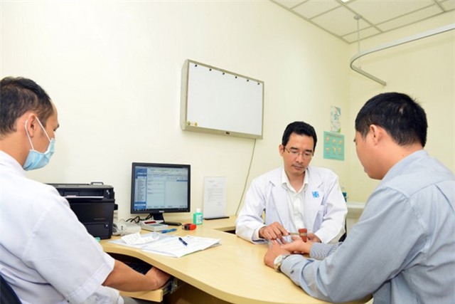 Nghien smartphone co the teo co ngon tay hinh anh 1