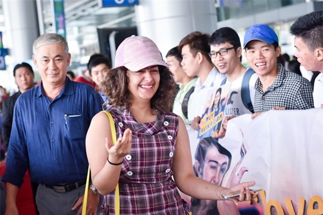 Anandi cua 'Co dau 8 tuoi' tang can khi quay lai Sai Gon hinh anh 1