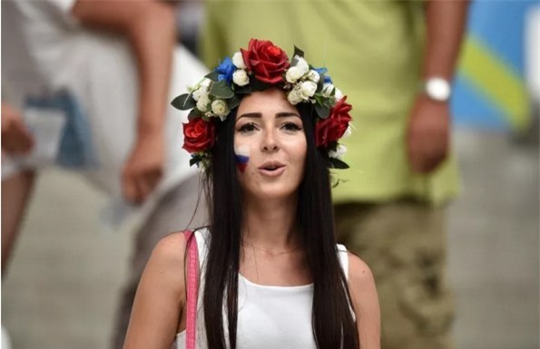 fan nữ nóng bỏng, euro 2016, nữ cđv xinh đẹp