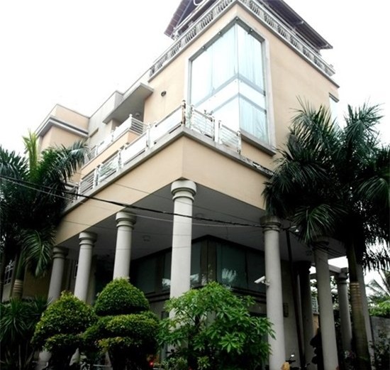 Phước Sang, Kim Thư, vỡ nợ, ly hôn