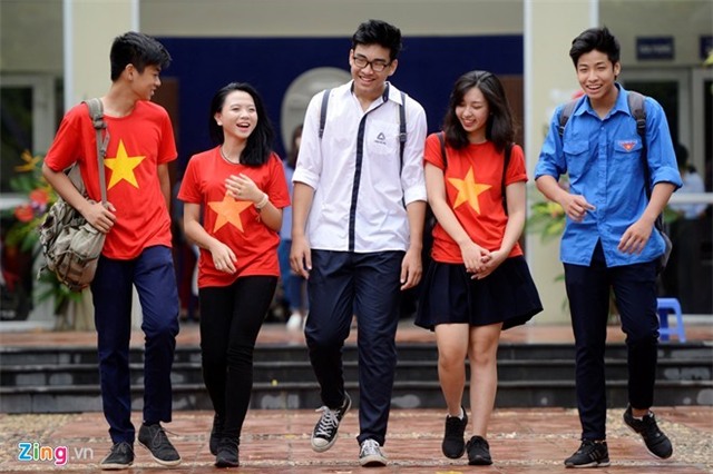 Truong THPT Luong The Vinh cong bo diem chuan hinh anh 1