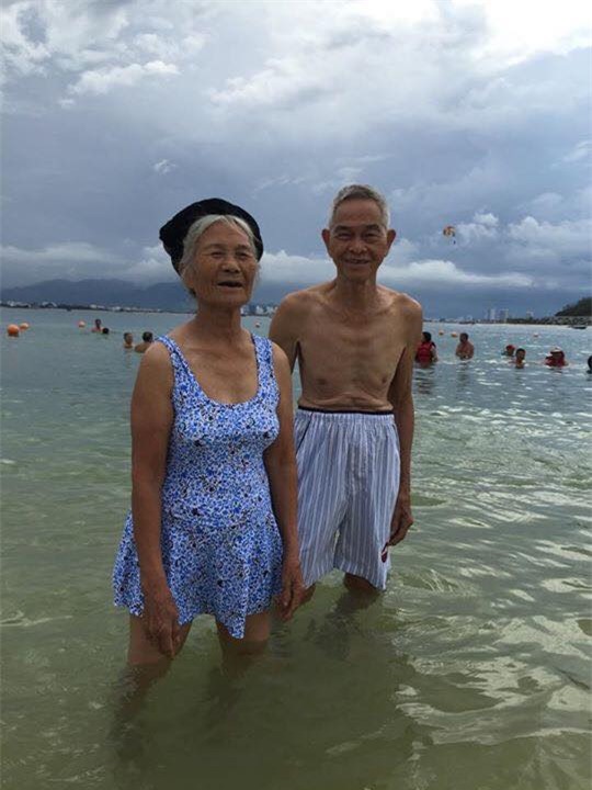 bo anh cu ong nam tay cu ba tam bien khien dan mang nguong mo - 3