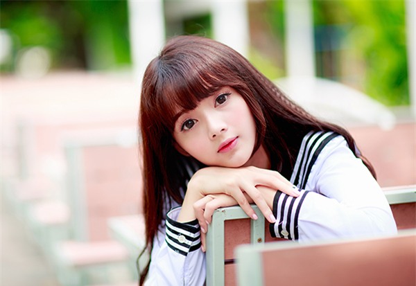 Lan Hương vừa tốt nghiệp trường ĐH Công nghệ TP.HCM.