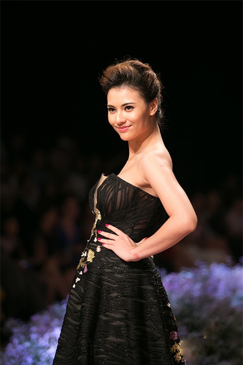 4 my nhan viet “bung bau vuot mat” van xinh nhu hoa - 4