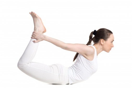 7-dong-tac-yoga-giup-tang-size-nguc-khong-can-dao-keo-3