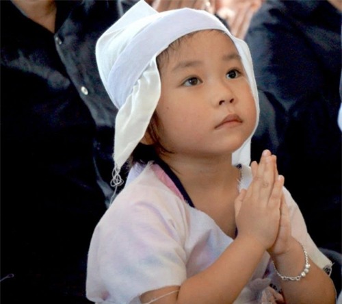 bai tho do nhat nam gui tang con gai phi cong tran quang khai lam ai cung khoc - 2