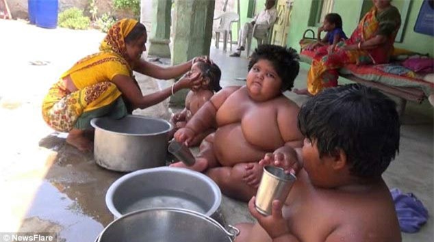 Bố bán thận lấy tiền cho con giảm cân - Ảnh 1.