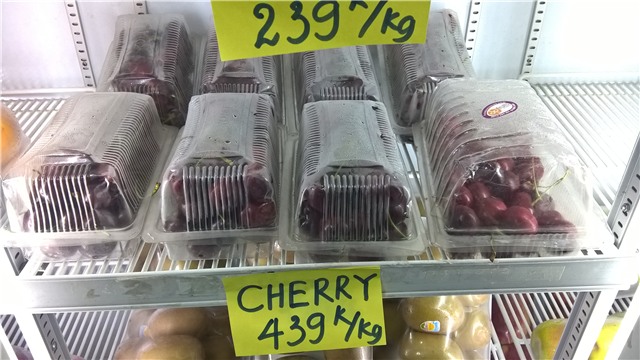 Cherry giá rẻ tại nhiều cửa hàng