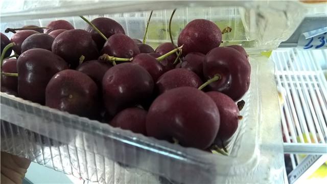 Cherry ba không: không bao bì, không nhãn mác, không xuất xứ và không thời hạn sử dụng