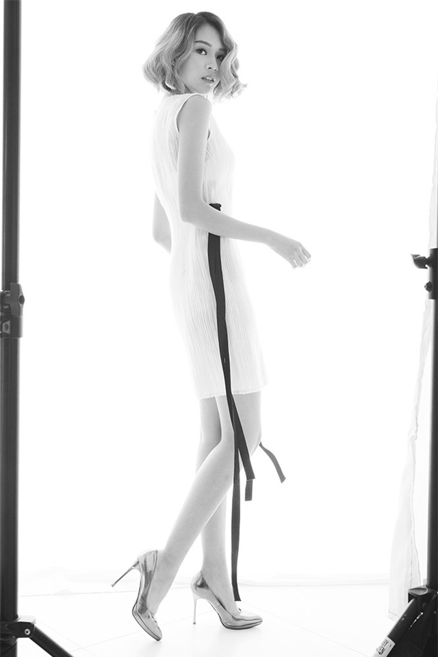 Ho Ngoc Ha ra mat hoc tro The Face trong bo anh dau tien hinh anh 7