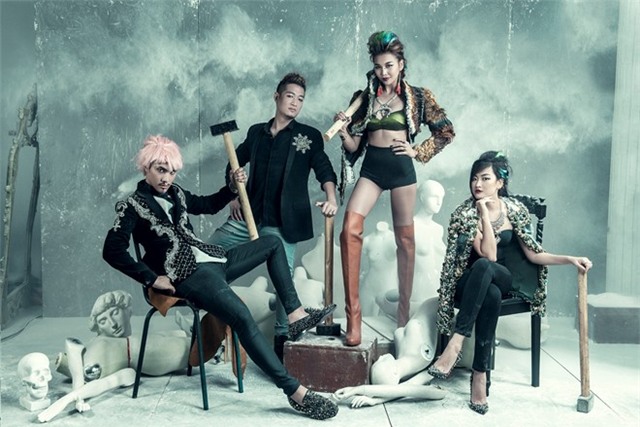 Sieu mau Thanh Hang deo khuyen mui, nhuom toc xanh hinh anh 2