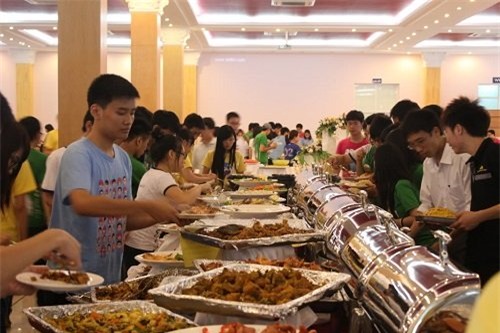 ăn tự chọn, ăn buffet, dimsum, nhà hàng dimsum, ăn buffet dimsum, ăn buffet lãng phí, thói xấu khi ăn buffet của người việt