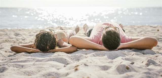 6 bí kíp giúp các cặp đôi không ngại sex trong những ngày hè - Ảnh 1.