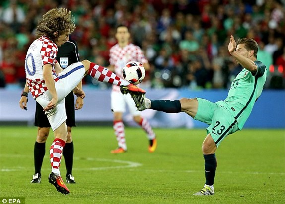 Bồ Đào Nha 1-0 Croatia: Bi kịch Modric, nụ cười Ronaldo - Ảnh 3.