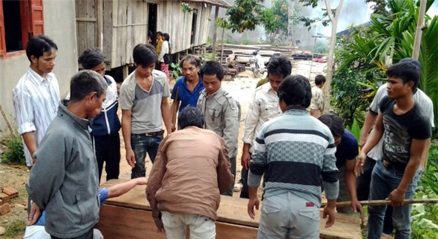 tự tử, ăn lá ngón, buồn chán