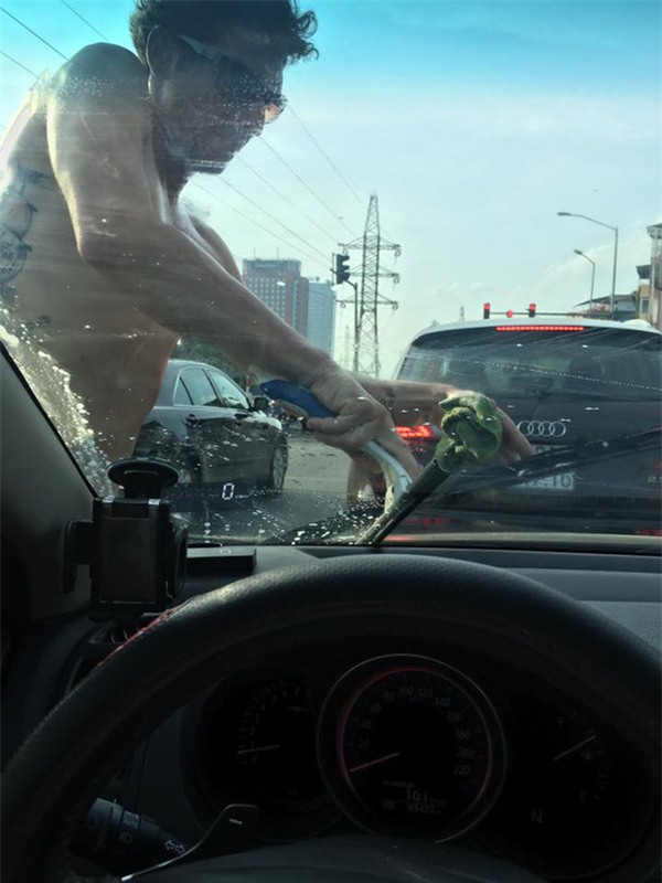 người nước ngoài