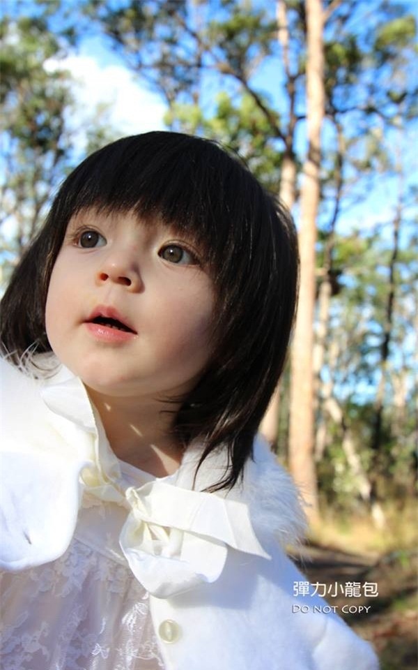 3 be gai xinh noi tieng khap the gioi vi doi mat dep hut hon - 8