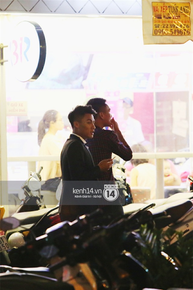 Mạc Hồng Quân - Kỳ Hân đi quẩy cùng bạn bè sau tiệc cưới - Ảnh 3.