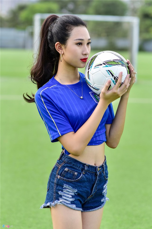 Top 5 Hoa khoi Ao dai doan Italy thang Tay Ban Nha ty so 2-1 hinh anh 12