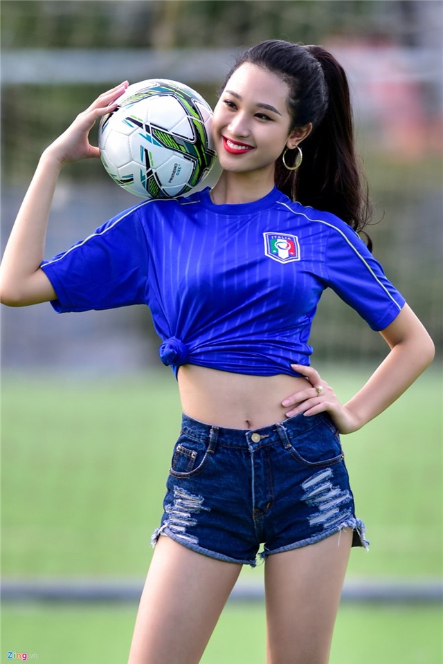 Top 5 Hoa khoi Ao dai doan Italy thang Tay Ban Nha ty so 2-1 hinh anh 2