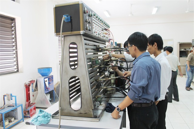 Những ngành học có nhu cầu nhân lực cao ở Việt Nam - Ảnh 4.