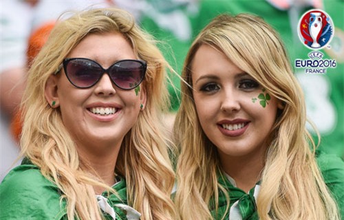 dan my nu ch ireland hop hon canh may rau hinh anh 12