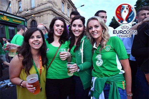 dan my nu ch ireland hop hon canh may rau hinh anh 8